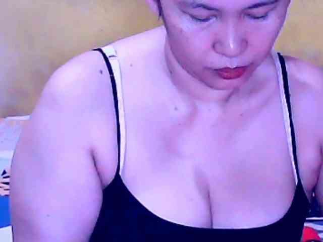 SweetMonlight webcam