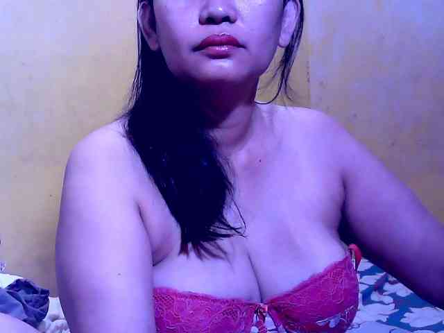 SweetMonlight webcam