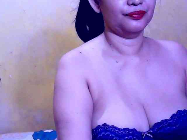 SweetMonlight webcam