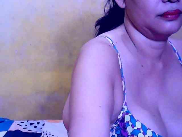 SweetMonlight webcam