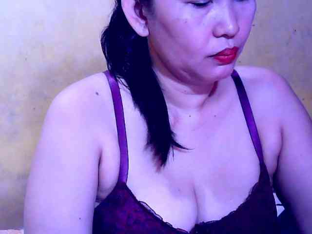 SweetMonlight webcam