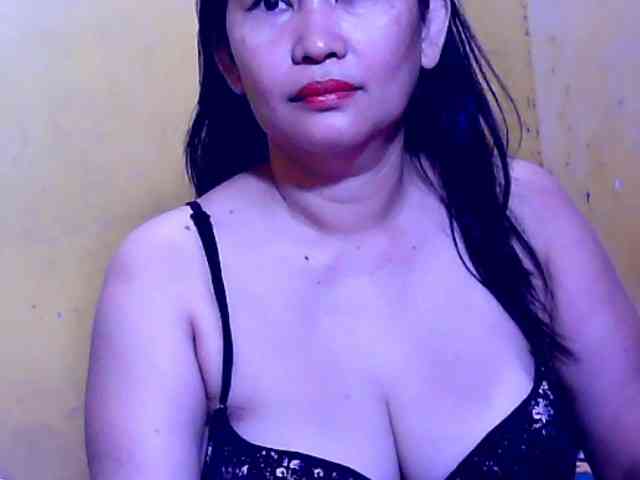 SweetMonlight webcam