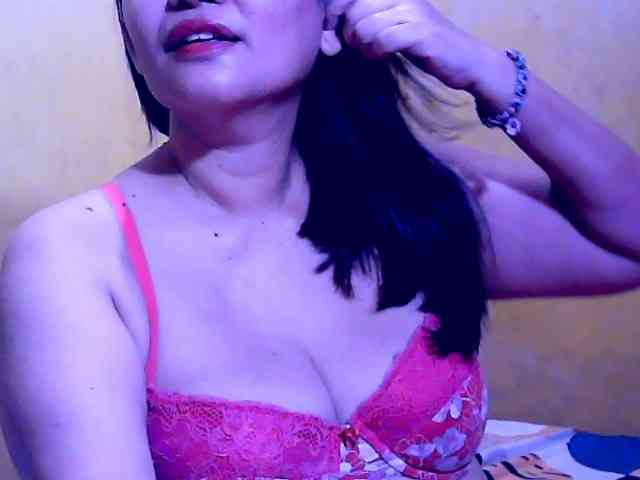 SweetMonlight webcam