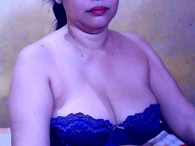 SweetMonlight webcam