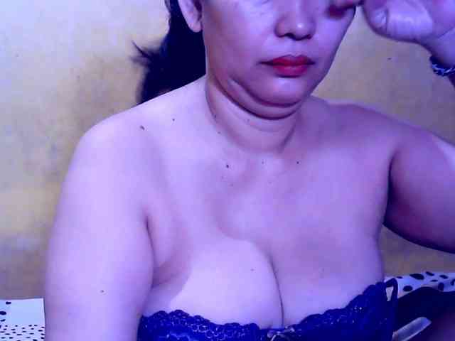 SweetMonlight webcam