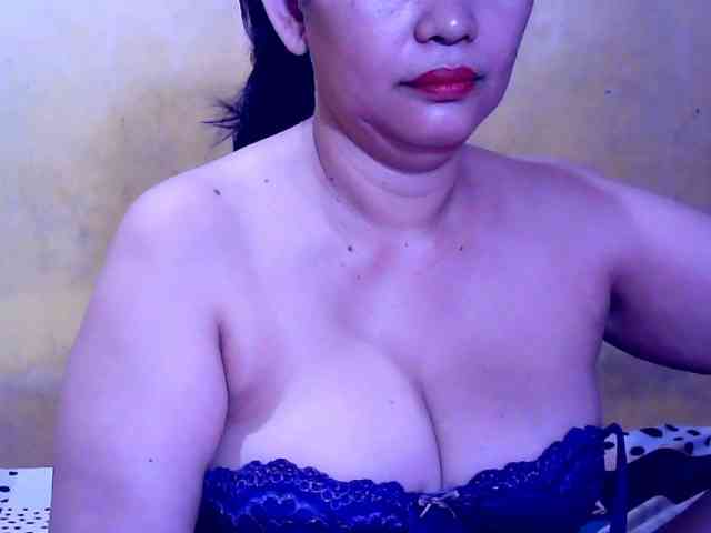 SweetMonlight webcam