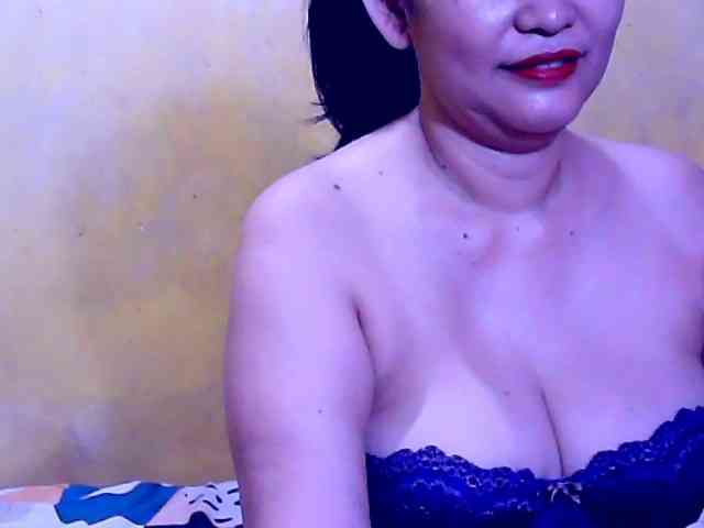 SweetMonlight webcam