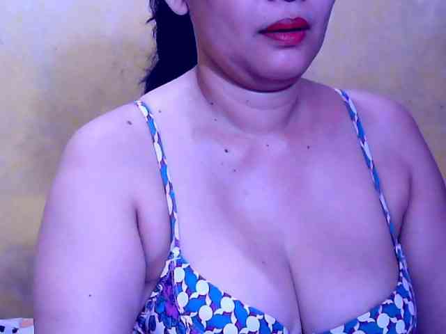 SweetMonlight webcam