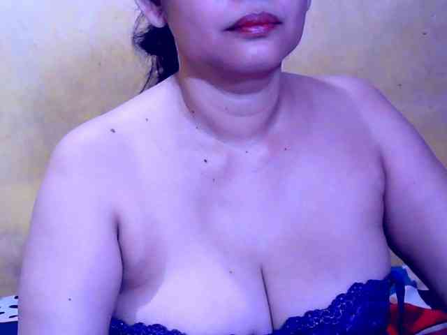 SweetMonlight webcam