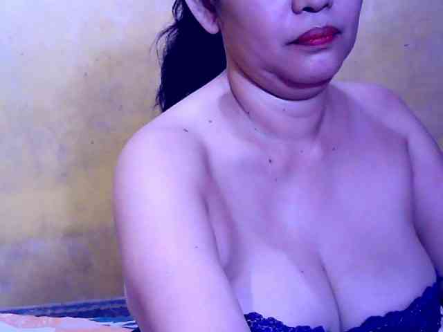 SweetMonlight webcam