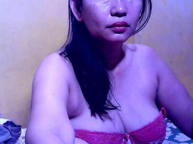 SweetMonlight webcam