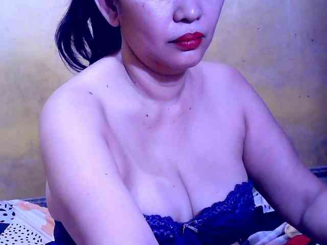 SweetMonlight webcam