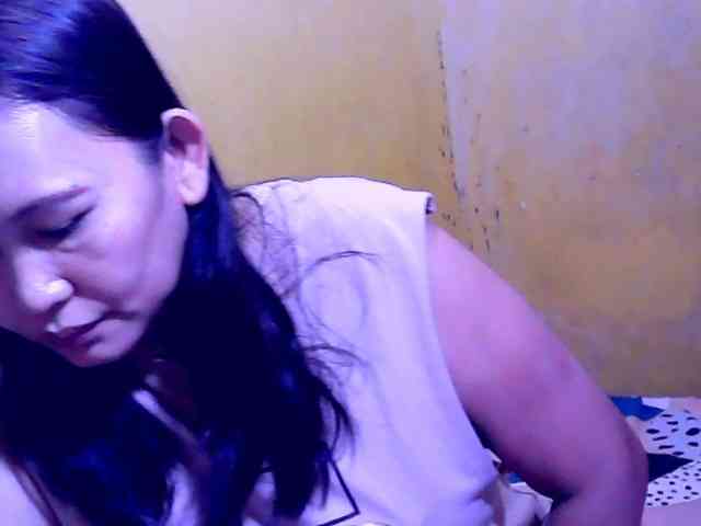 SweetMonlight webcam