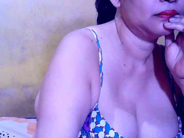 SweetMonlight webcam