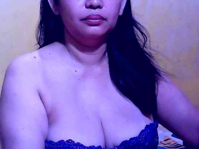 SweetMonlight webcam