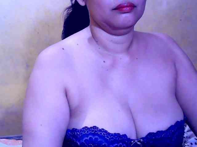 SweetMonlight webcam