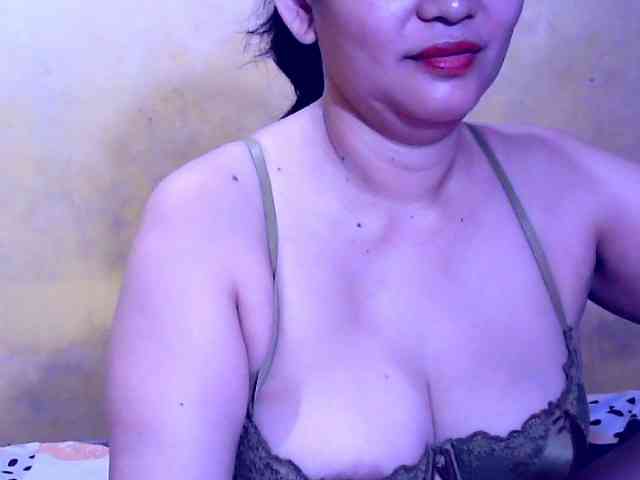 SweetMonlight webcam