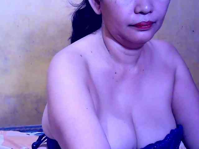 SweetMonlight webcam