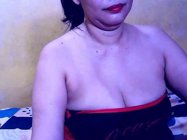 SweetMonlight webcam