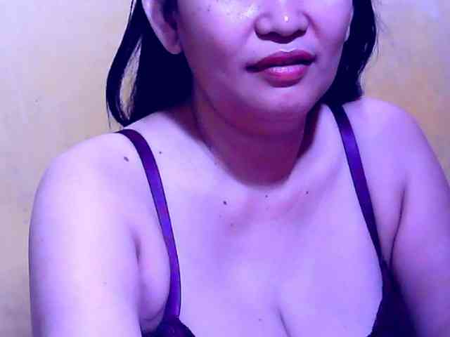 SweetMonlight webcam