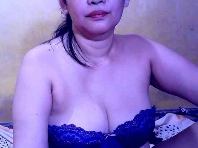 SweetMonlight webcam