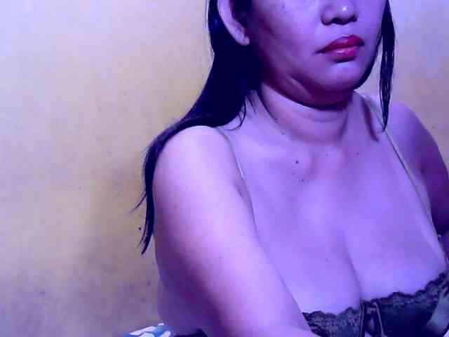 SweetMonlight webcam