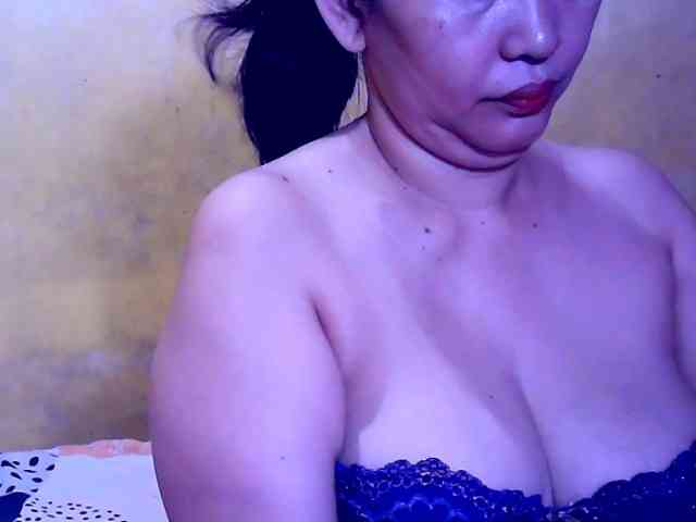 SweetMonlight webcam