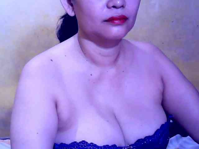 SweetMonlight webcam