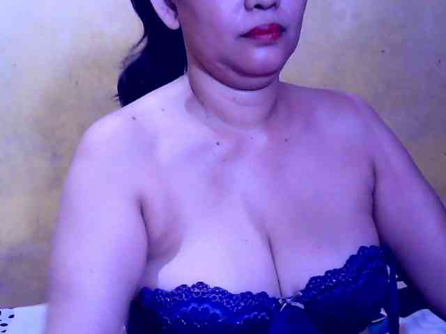 SweetMonlight webcam