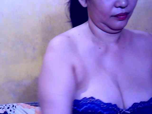 SweetMonlight webcam