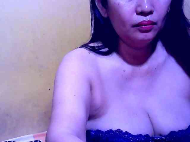 SweetMonlight webcam