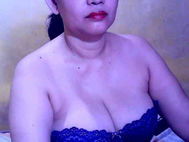 SweetMonlight webcam