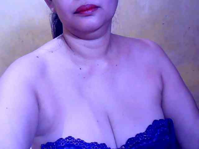 SweetMonlight webcam