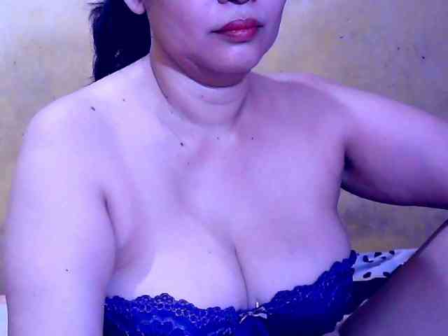 SweetMonlight webcam