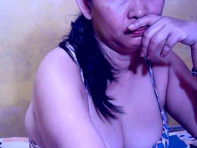 SweetMonlight webcam