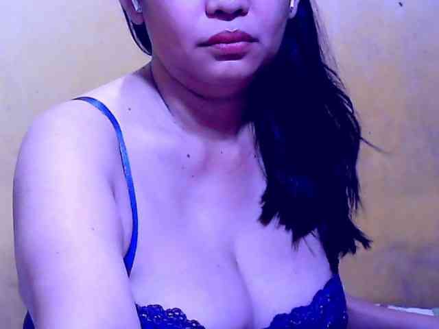 SweetMonlight webcam