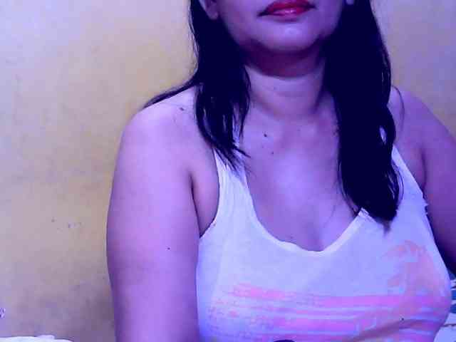 SweetMonlight webcam