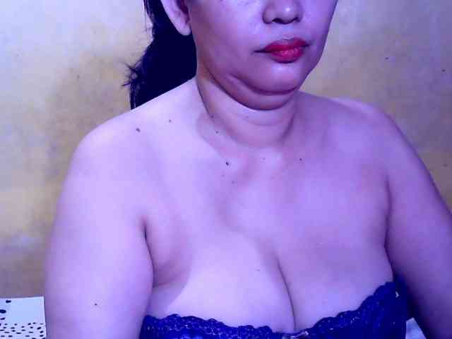 SweetMonlight webcam