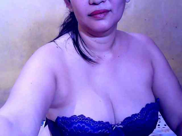 SweetMonlight webcam