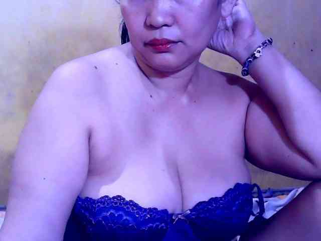 SweetMonlight webcam