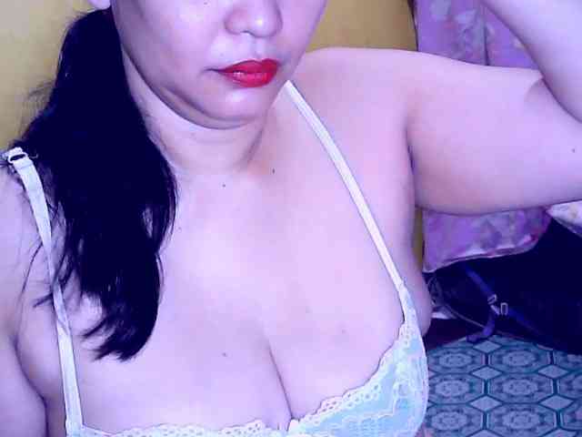 SweetMonlight webcam