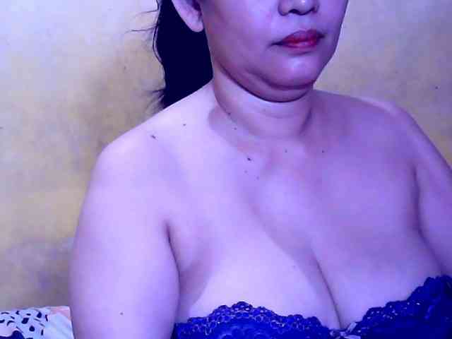 SweetMonlight webcam