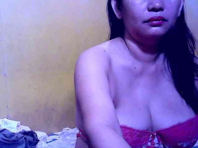 SweetMonlight webcam