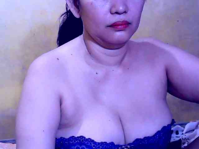 SweetMonlight webcam