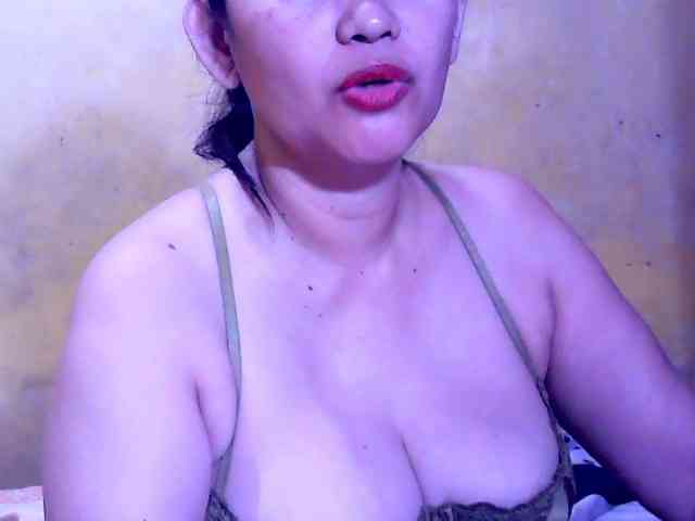 SweetMonlight webcam