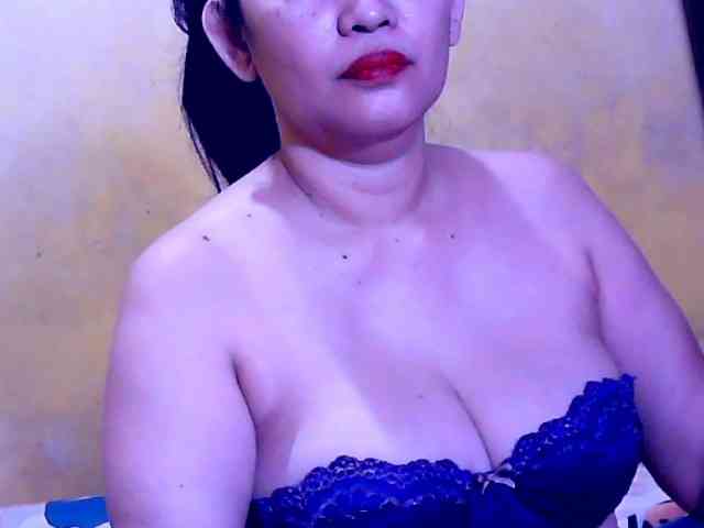 SweetMonlight webcam