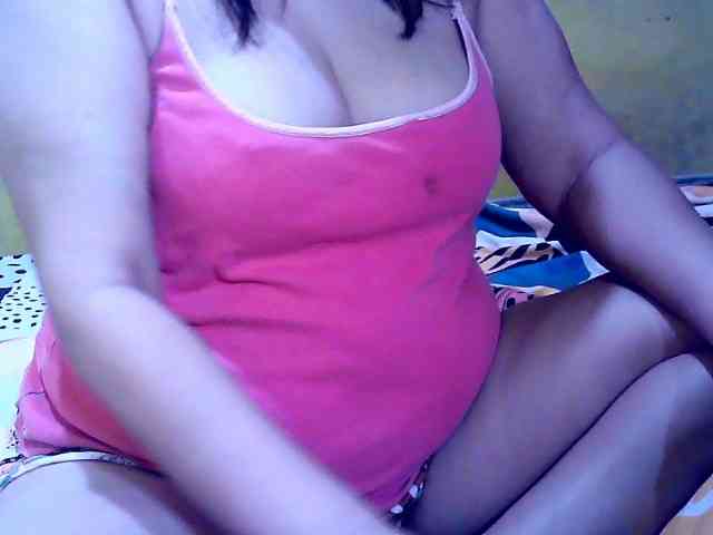 SweetMonlight webcam