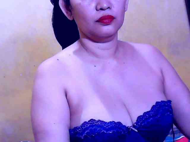 SweetMonlight webcam