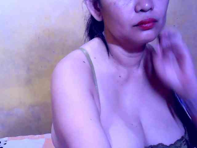 SweetMonlight webcam