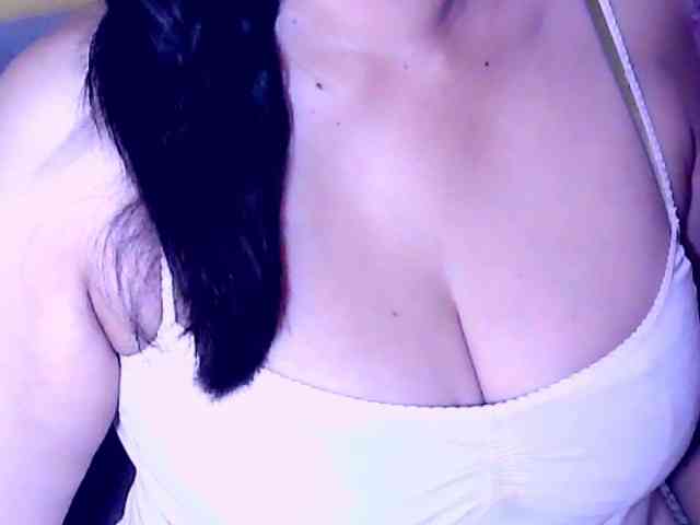 SweetMonlight webcam